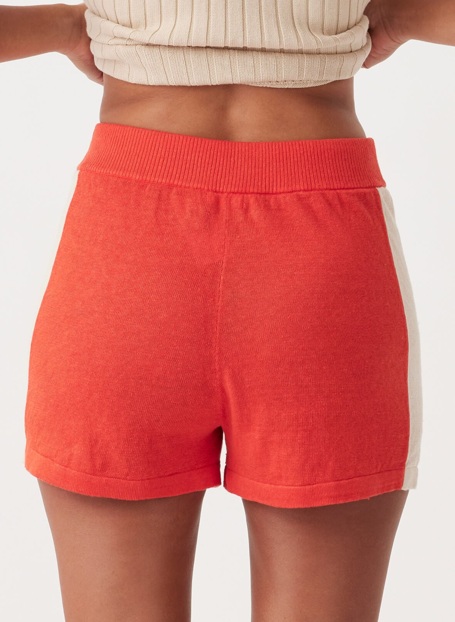 Larri Short In Hibiscus & Sand