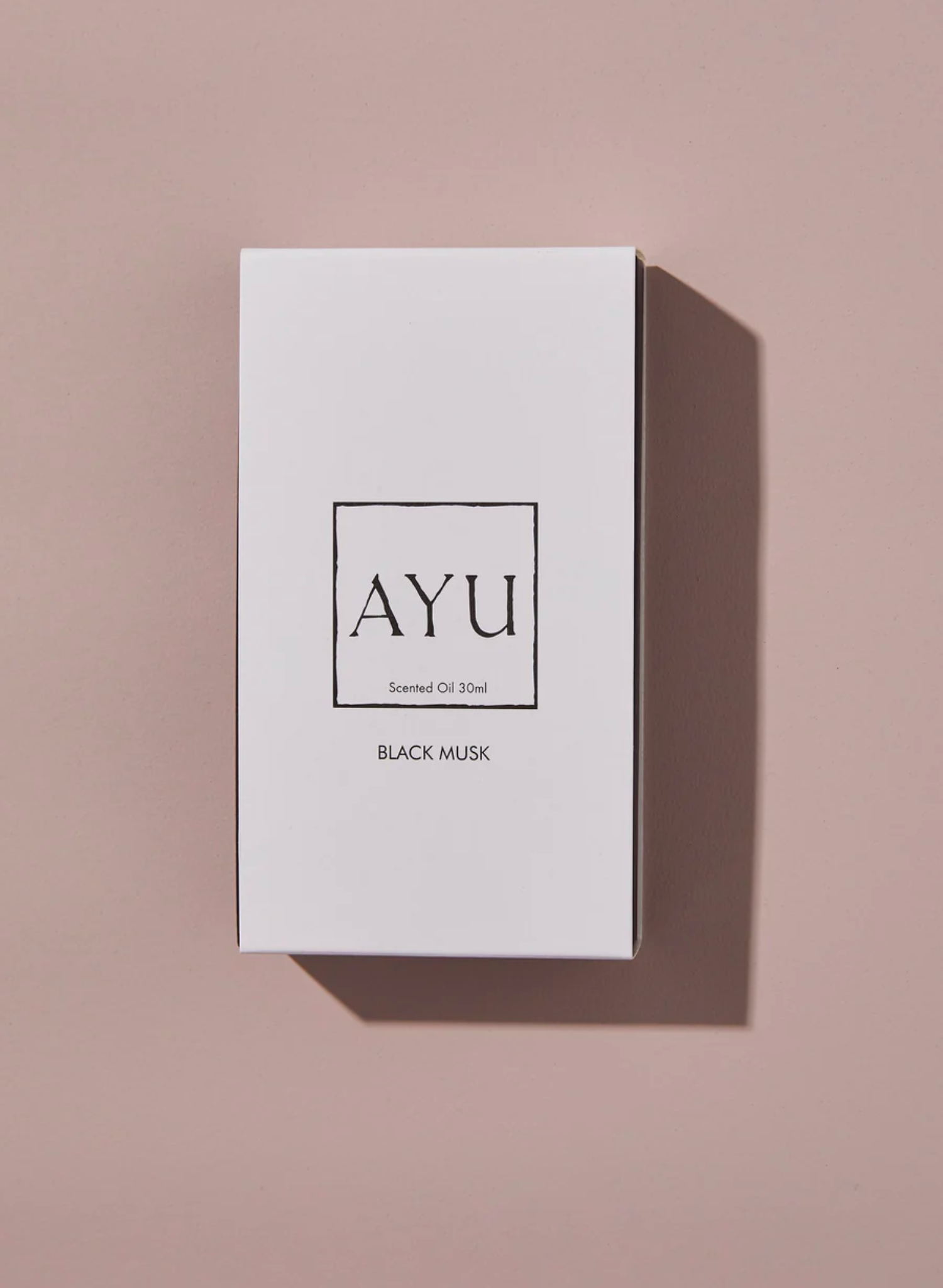Black Musk takes you deep into the forest where the earth is rich and exotic plants blossom in secret. Sacred labdanum and jasmine petals are tangled in woody notes of vetiver, agarwood, henna and sandalwood, transforming a tender floral into a dark powerful aroma that grounds and mesmerises the senses.